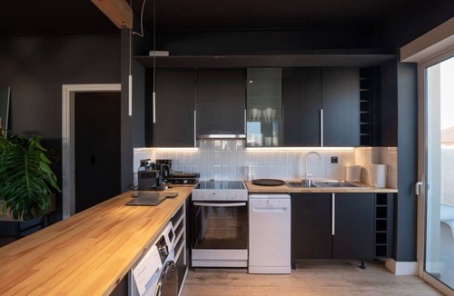 Kalamata House | City's Best-Kept Secret, Chic & Luxe Getaway