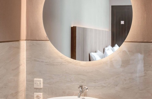 Dinoyo House | Class Premium Guest House
