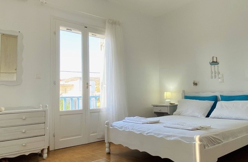 Aliki House | Classic Cycladic house in Paros island, 250m from amazing Piso Aliki beach!