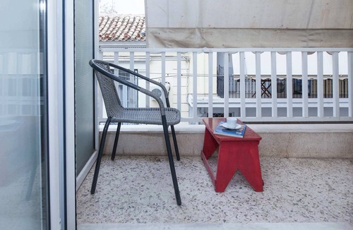 Mets Apartment | Classic Living 2 Bd Historic Apt near Kallimarmaro