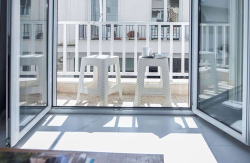 Mets Apartment | Classic Living 2 Bd Historic Apt near Kallimarmaro