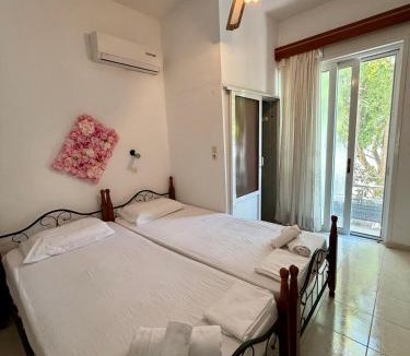 Archangelos House | Cleopatra's House Apartments
