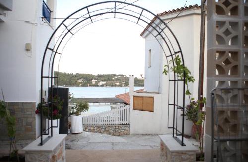 Skiathos Town House | Clock House Skiathos