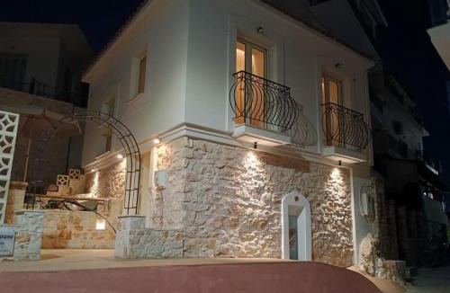 Skiathos Town House | Clock House Skiathos