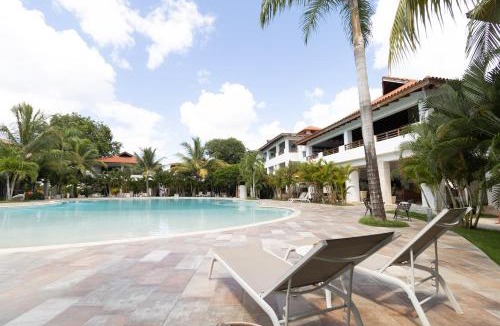 Los Melones Apartment | Coastal Luxury 2-Bed w Pool Access in Bayahibe