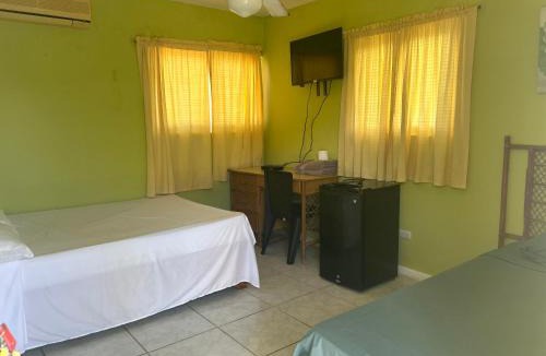 La Esplanada Hotel | Coco Hotel and Hostel
