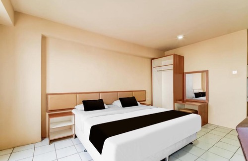 Pekayon Jaya Hotel | Collection O Serviced Apartmen Mutiara Kota