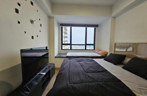 Panunggangan Utara Apartment | Collins Boulevard At By LiviRooms Tangerang
