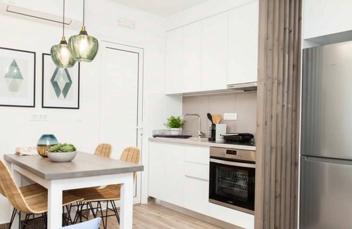 Athens City Centre Apartment | Comfortable 2 Bd Apt near Sintagma Square