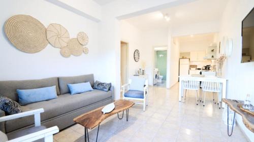 Agios Nikolaos Town Apartment | Comfortable Apartment with Garden - Casa con Vista
