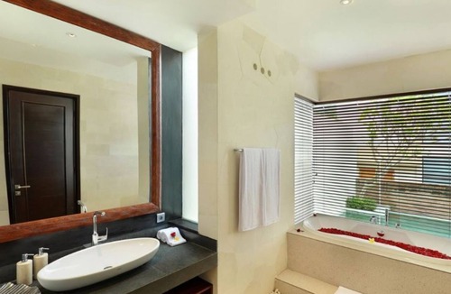 Kampial House | Comfortable Deluxe MRC 2-Bedroom Villa #C10