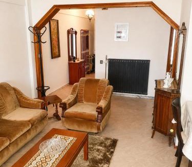 Katerini Apartment | Comfortable House with Large Balcony & Warm Hospitality - Katerini