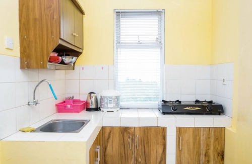 Panunggangan Utara Apartment | Comfy and Cozy 2BR Great Western Resort Apartment