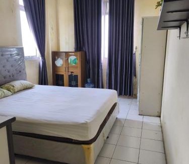 Karawang Apartment | Comfy Studio Emerald Hills