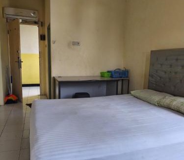 Karawang Apartment | Comfy Studio Emerald Hills