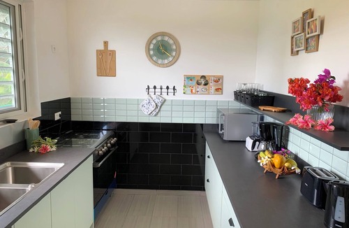 Punaauia Villa | Completely renovated villa on the heights of a quiet and residential area