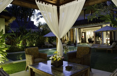 Ketewel Villa | Contemporary design mixed with traditional Javanese villa, Ketewel