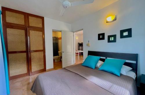 Playa Chiquita Hotel | Coral Blanco Hotel