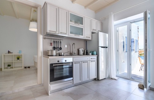 Ornos Apartment | CORFOS BLUE MYKONOS
