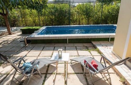 Vrahati Apartment | Corinthian Villas Lemon Villa