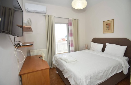 Monemvasia Apartment | Cosmo Room 2 Seaside Retreat Monemvasia Castle