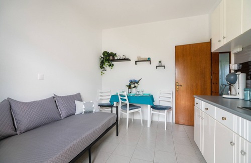 Soroni House | Country House 'La Christine' with Sea View, 2 Balconies & Wi-Fi