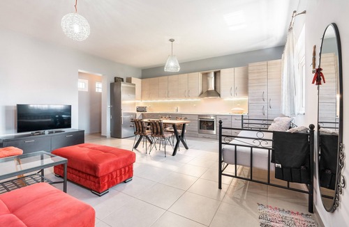 Faliraki Villa | Country House 'Villa Mata' with Private Pool, Wi-Fi and Air Conditioning