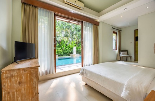 Tumbak Bayuh Hotel | Cove The Ricks Villa