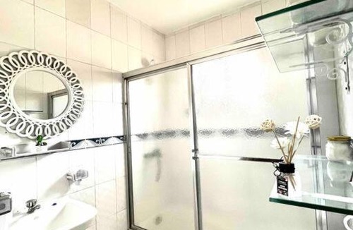 La Caleta Apartment | Cozy 2 Bedroom with BBQ and free parking
