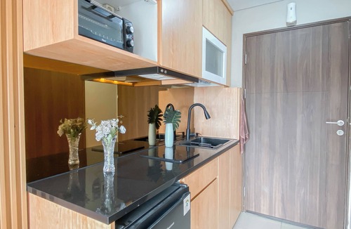 Kedungmanggu Apartment | Cozy And Minimalist Studio At Lrt City Sentul Apartment