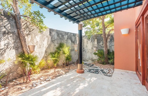 Punta Cana Villa | Cozy Bungallow With Pool at Green Village AA3
