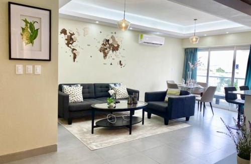 La Julia House | Cozy City Center Condo, Full AC