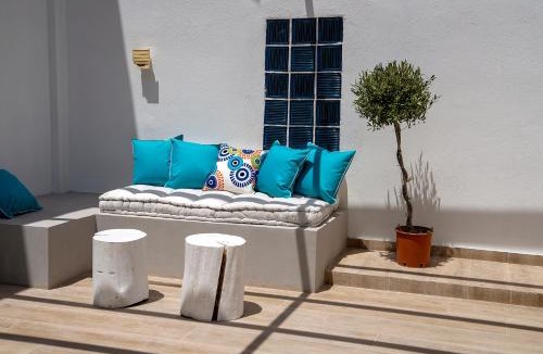Filopappou Apartment | Cozy Hideaway: Serenity, Charm & Athenian Delights