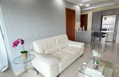 La Primavera Condo | Cozy Luxury Rooftop PH Ocean view Private Terrace