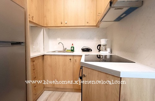 Ano Patisia Condo | Cozy modern condo near the metro - White Serenity