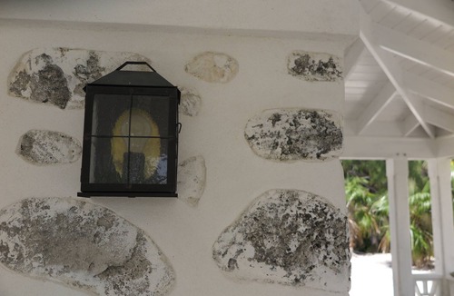 Double Bay Cottage | Cozy stone studio cottage on private pink sand beach