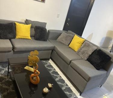 Villa Hermosa Apartment | Cozy Stylish Apartment, perfect location!
