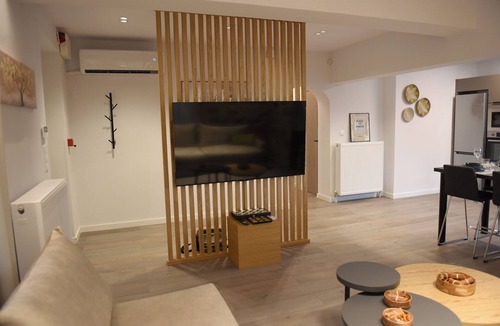 Mytilene Apartment | CozyFlat 88m2 very spacious for long stays, fully equipped, with private parking