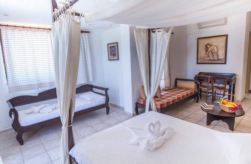 Platanes Hotel | Creta Aquamarine hotel
