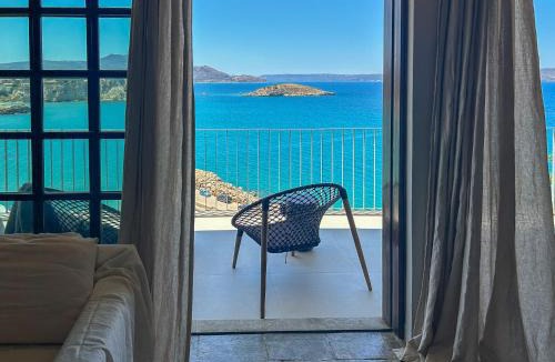 Almyrida Apartment | Crete Beachfront Sunkiss, Panoramic Views & Pool
