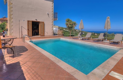 Agia Triada Villa | Crete's Tranquil Retreat Villa Larena