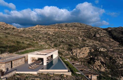 Milopotas Hotel | Crimson View Villa by Hide Out