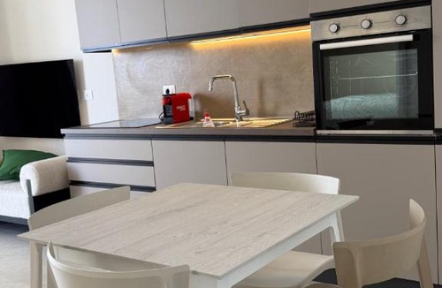 Jala Apartment | Crystal Coast beachfront apartment