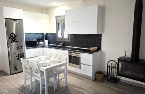Agia Paraskevi Apartment | Cube House
