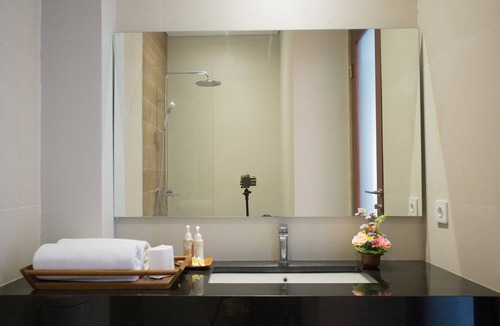 Banjar Semer Hotel | Curve House Umalas