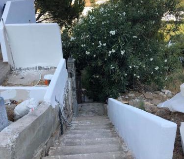Merichas Apartment | Cycladic house