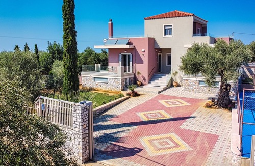 Daratsos Villa | Cypress Village - Lux villa 5' from beach