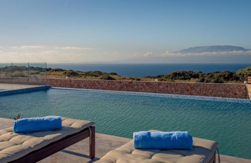 Elation Villa | DaLuz Villa