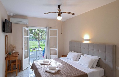 Kassiopi Apartment | Damaskis Studios Kassiopi