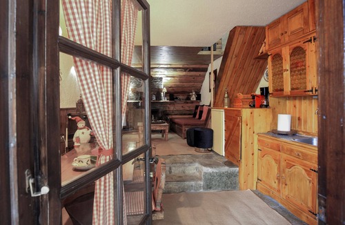 Eptalofos Ski Chalet | Dandy Villas Agoriani - Chalet Erato - Fireplace